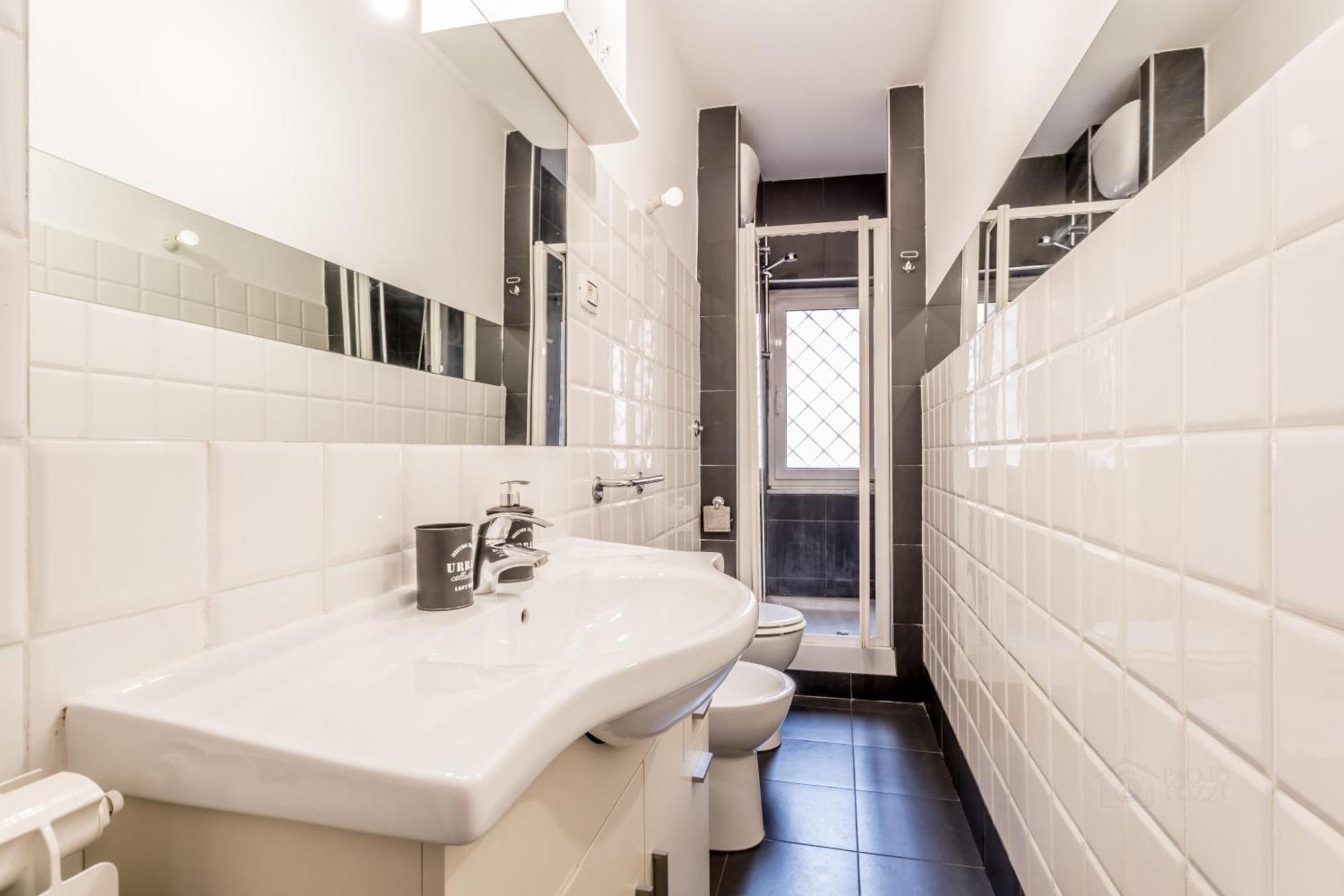 Bbhome Comfort Apartment Near Colosseum Rome Exterior photo