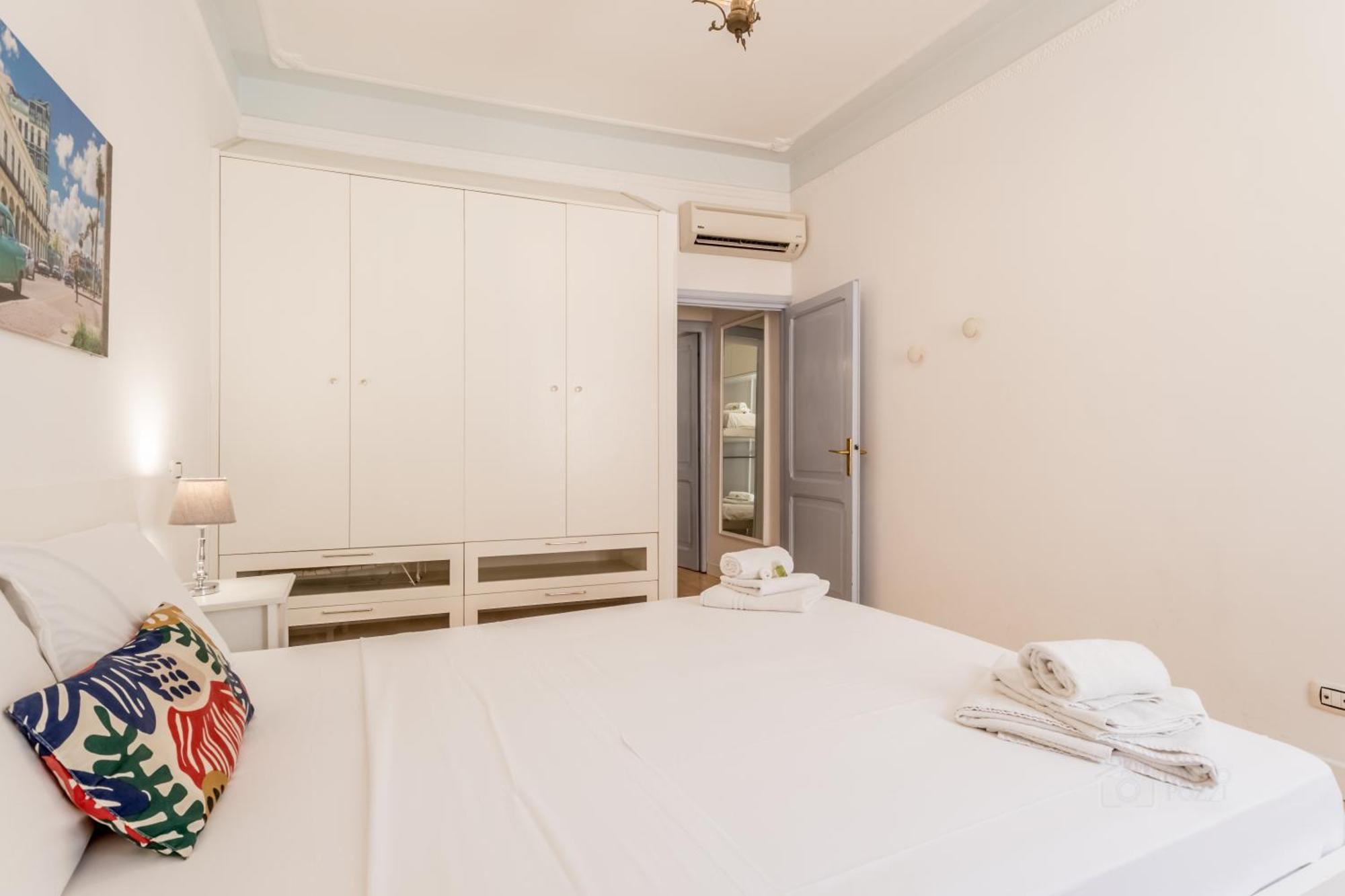 Bbhome Comfort Apartment Near Colosseum Rome Exterior photo